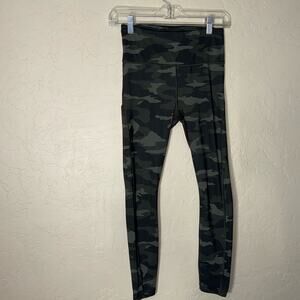 Athleta ultimate 7/8 tights in green camo